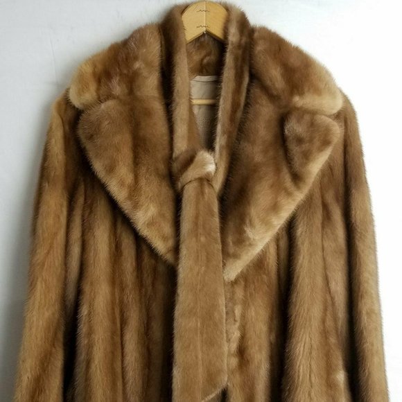 Made In Denmark~Royal Crown Furrier Markings Jackets & Blazers - Vintage~Danish/Denmark~Birger Christensen~Mink Fu…